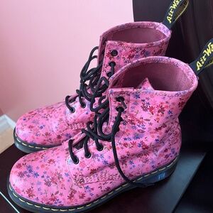 Doc Martens Combat Boots